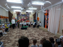 Песня "Танк-герой" Песня "Танк-герой".